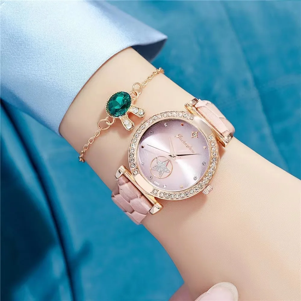 Modische, minimalist ische und personal isierte Strass-Damen gürtel uhr mit glattem Ledergürtel und Quarzuhr für Damen