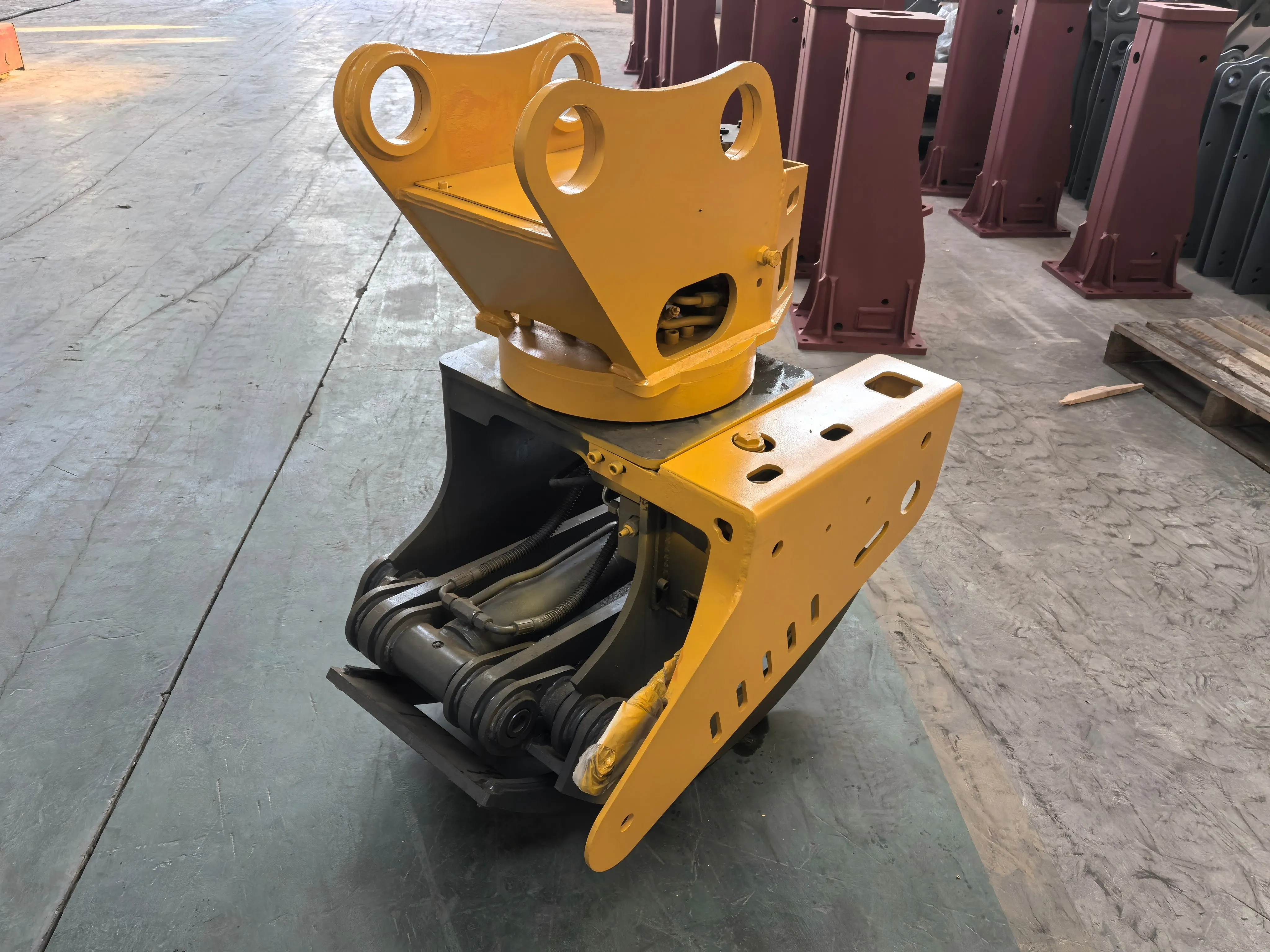 Professional Excavator Heavy Duty Robust Rotating Clamp Saw with Grapple for 12 18 Ton Logging Tree Cutter Attachment