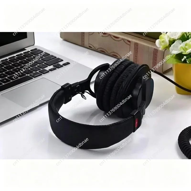 The MDR 7506 over-ear stereo headphones for music production