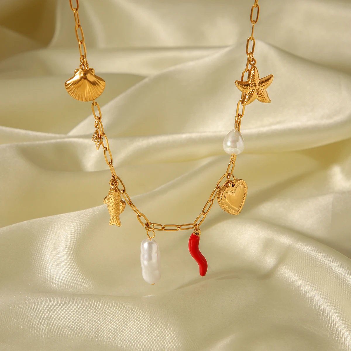 

Stainless Steel Heart Shaped Necklace With Retro Charming Design 18k Gold Plated Red Chili Necklace Charming Jewelry Accessories