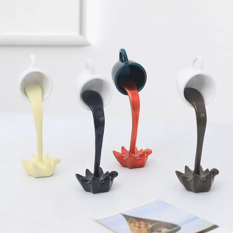 Resin Statues Floating Coffee Cup Art Sculpture Home Kitchen Decoration Crafts Spilling Magic Pouring Liquid Splash Coffee Mug