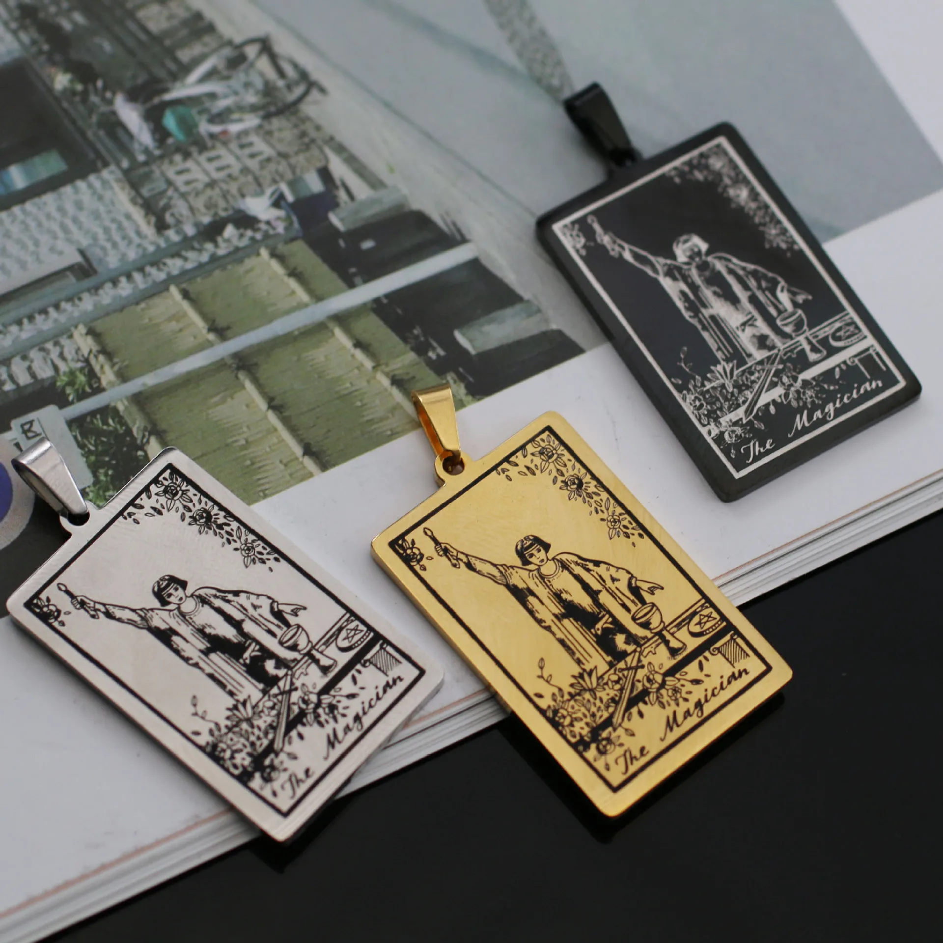 18K Gold PVD Plated Stainless Steel 22 Tarot Card Charms Pendant For Making Men Women Necklace Pendant Diy Jewelry Accessories