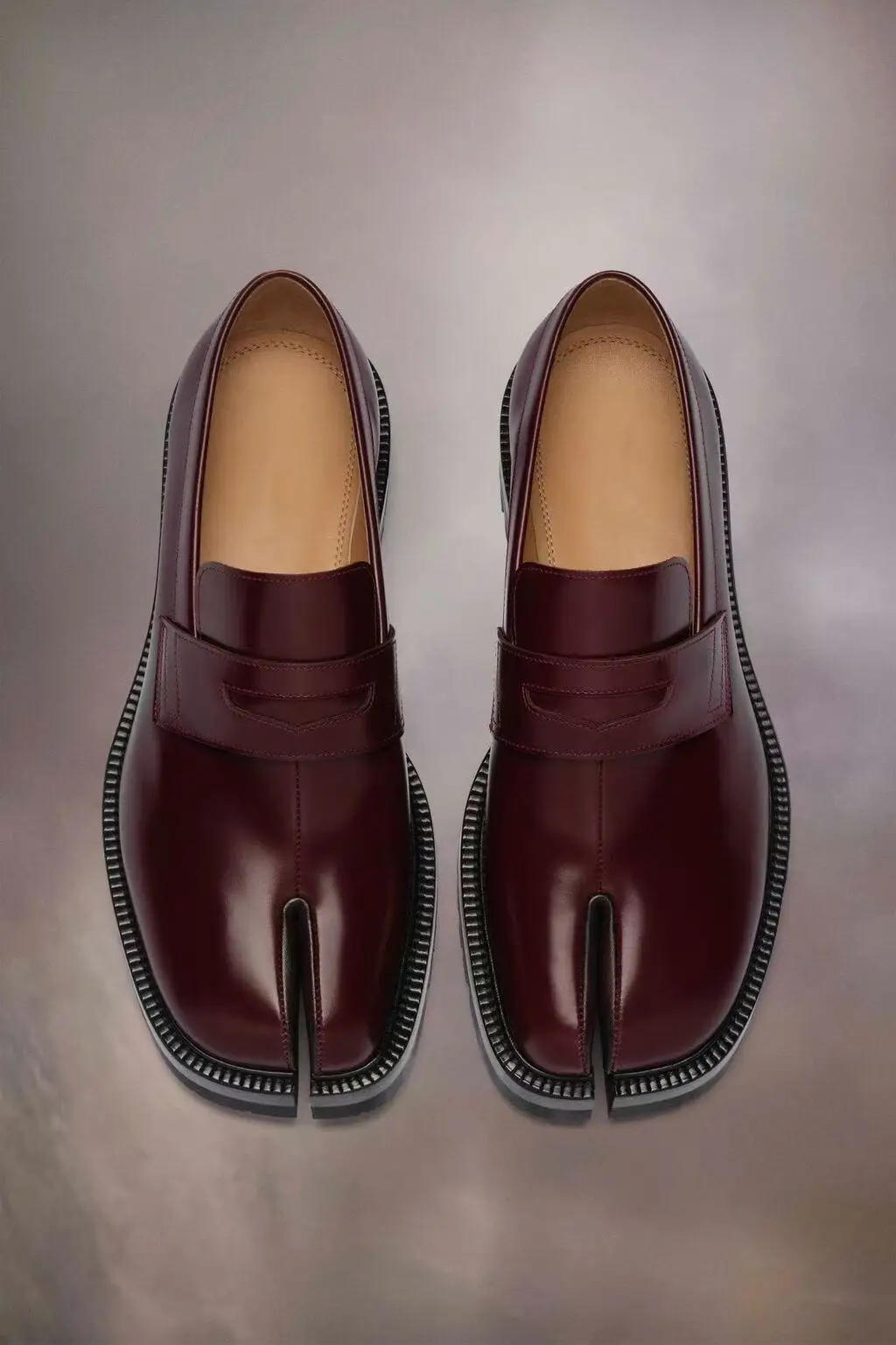 New Luxury Brand Tabi Shoes Man Split Toe Thick-soled Loafers Slip On Men's Single Shoes Soft Leather Party Wedding Men Shoes