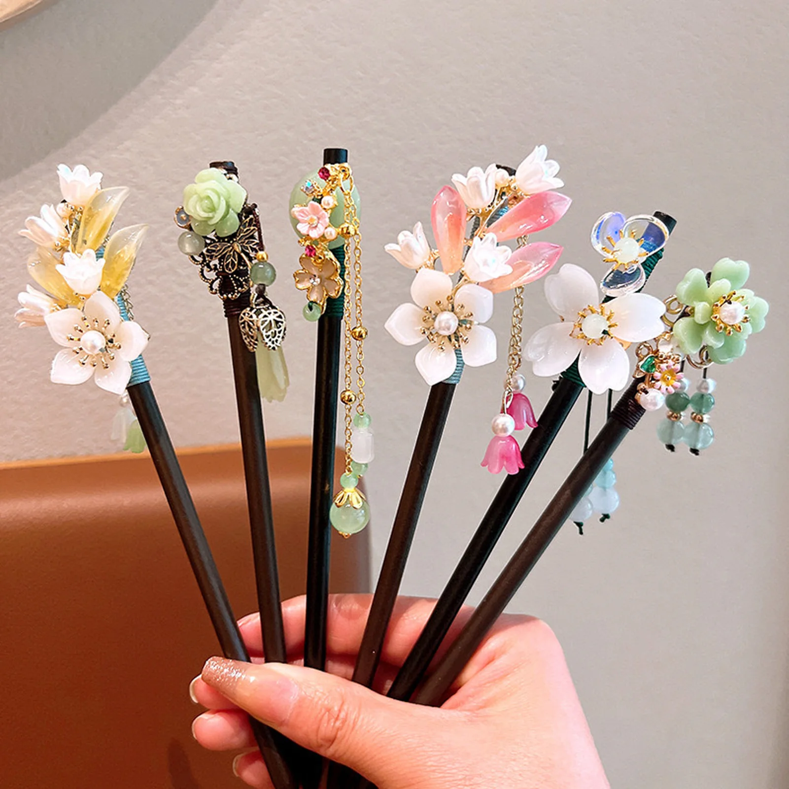 Vintage Flower Hairpin Chinese Style Wooden Floral Hair Stick Hanfu Dressing Wedding Hairdressing Hairpin Girls Hair Accessories