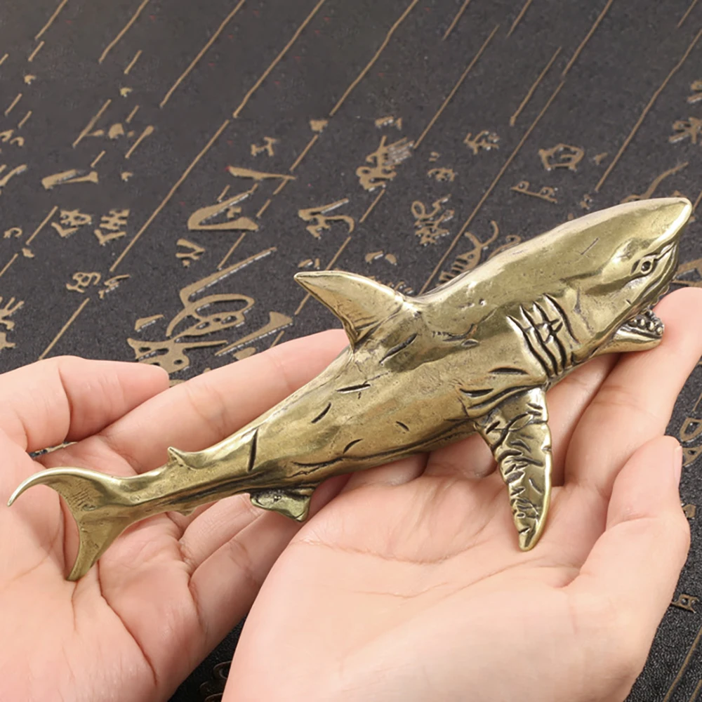 Great White Shark Brass Figurines Antique Making Old Desk Decoration Marine Animal Statue Domineering Natural Room Decor
