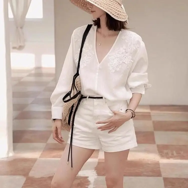 White Shirt 2026 New Women's Summer High-end Hong Kong-style Retro French Niche Top