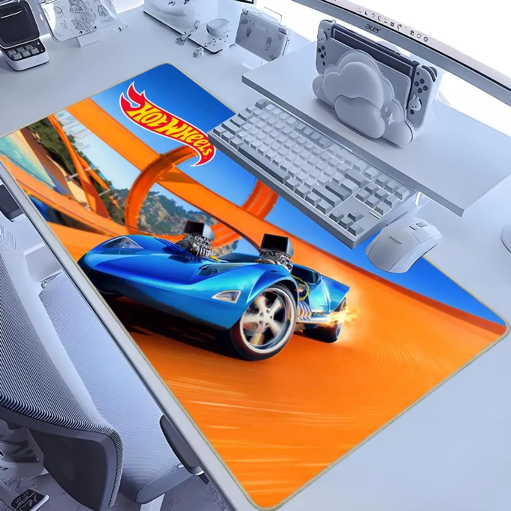 แผ่นรองเมาส์ Hotwheels แผ่นรองเมาส์ตั้งโต๊ะ แผ่นรองเมาส์น่ารัก HD แผ่นรองโต๊ะแบบขยาย แผ่นรองคีย์บอร์ดเกมมิ่งขนาดใหญ่ XXL แผ่นรองเมาส์เกมเมอร์ 90x40