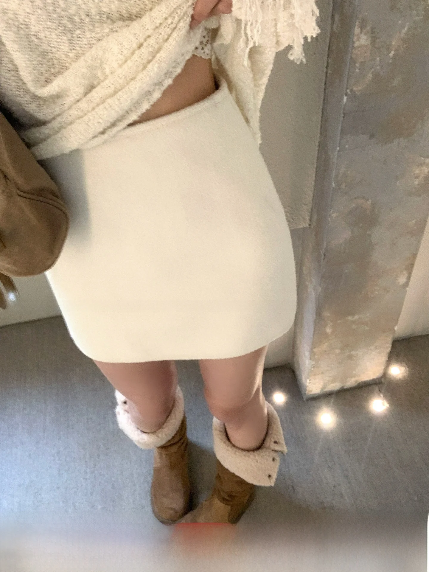 

Женская шерстяная прямая юбка миди GV Chic: Новинка весенней коллекции, универсальная, не просвечивает, А-силуэт, идеальная посадка