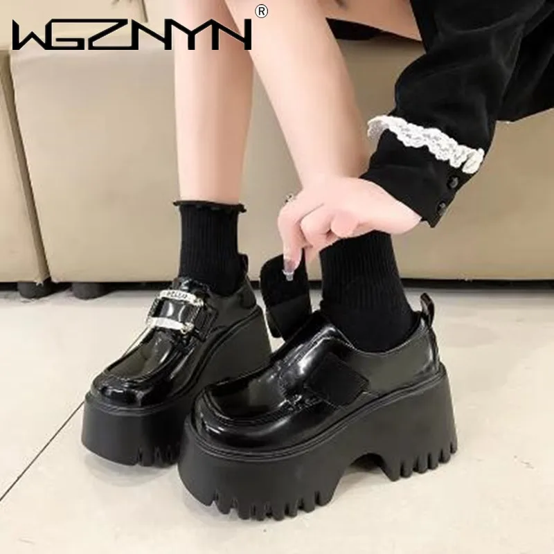 Jesień Kobiety Punk Gothic Wysoka Platforma Kliny Buty Casualowe 8CM Obcasy Wodoodporne Skórzane Buty Gruba Podeszwa Trenerzy Kobiety Trampki