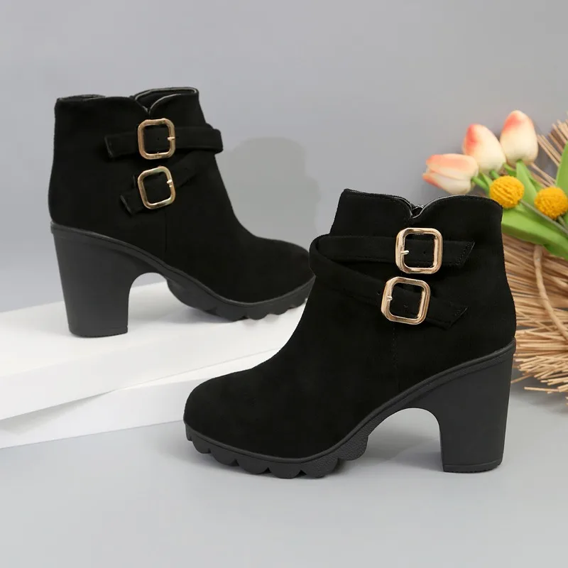 

Autumn/Winter Block Heel Boots Women's New Round Toe Bull Suede Metal Buckle Platform Side Zip Non-Slip High Heels