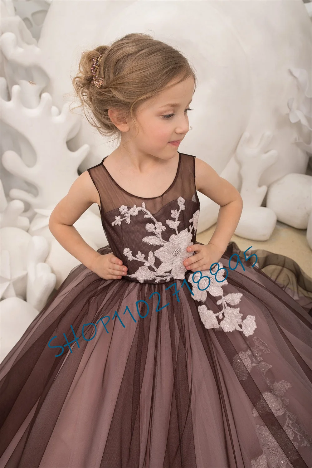 Flower Girl Dresses Simple Fluffy Princess For Wedding Elegant Applique First Communion Pageant Ball Gown Photoshoot Birthday