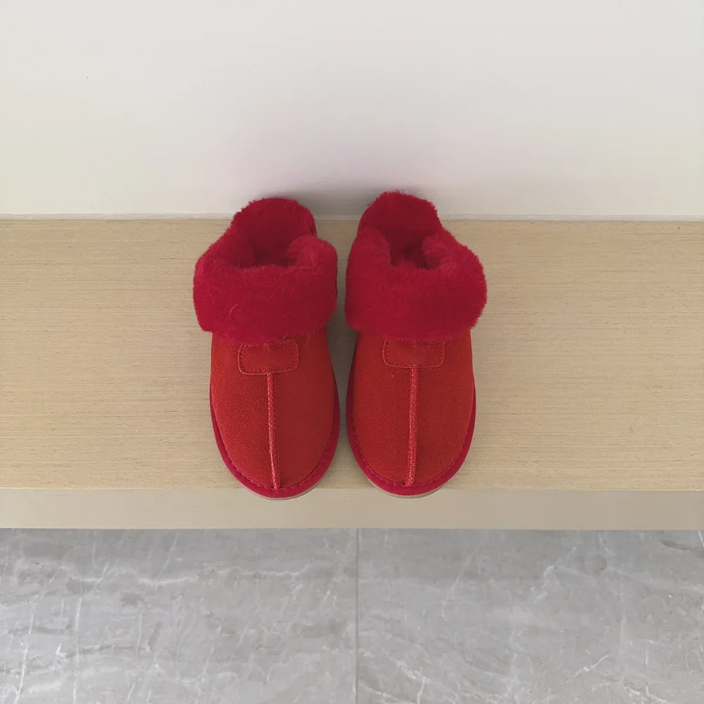Winterliche Indoor-Beidou-Hausschuhe aus Schaffell und Fell für Frauen und Kinder. Weiche Hausschuhe mit flachem Absatz für den Außenbereich. – Detail 24
