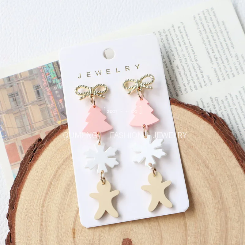 1 زوج الاكريليك شجرة عيد الميلاد ندفة الثلج وأقراط للمرأة تقليد لينة السيراميك الخبز الطلاء الزنجبيل رجل مجوهرات هدية