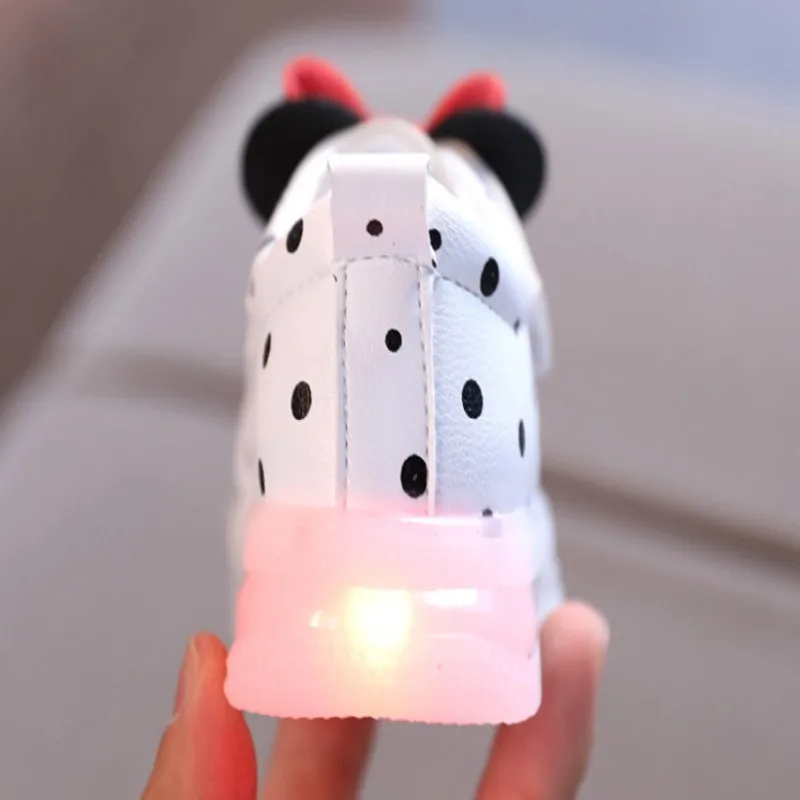 Chaussures lumineuses pour enfants, légères et respirantes, avec nœud LED, nouvelle collection printemps-automne 2025