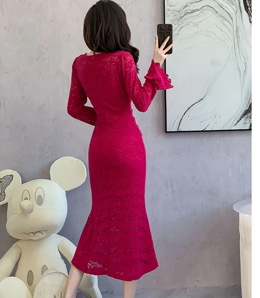 2024 nuova moda autunno rosa rosso pizzo sirena vestito Midi sottile per le donne scollo a V manica svasata scava fuori vestiti aderenti del partito