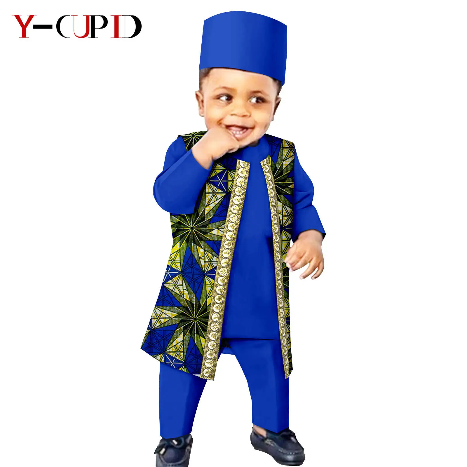 Vestiti per ragazzi africani Completi per bambini Bazin Riche Set da 4 pezzi Gilet con stampa + T-shirt + Pantaloni + Berretto Abiti per bambini Agbada Outwear Y 234005