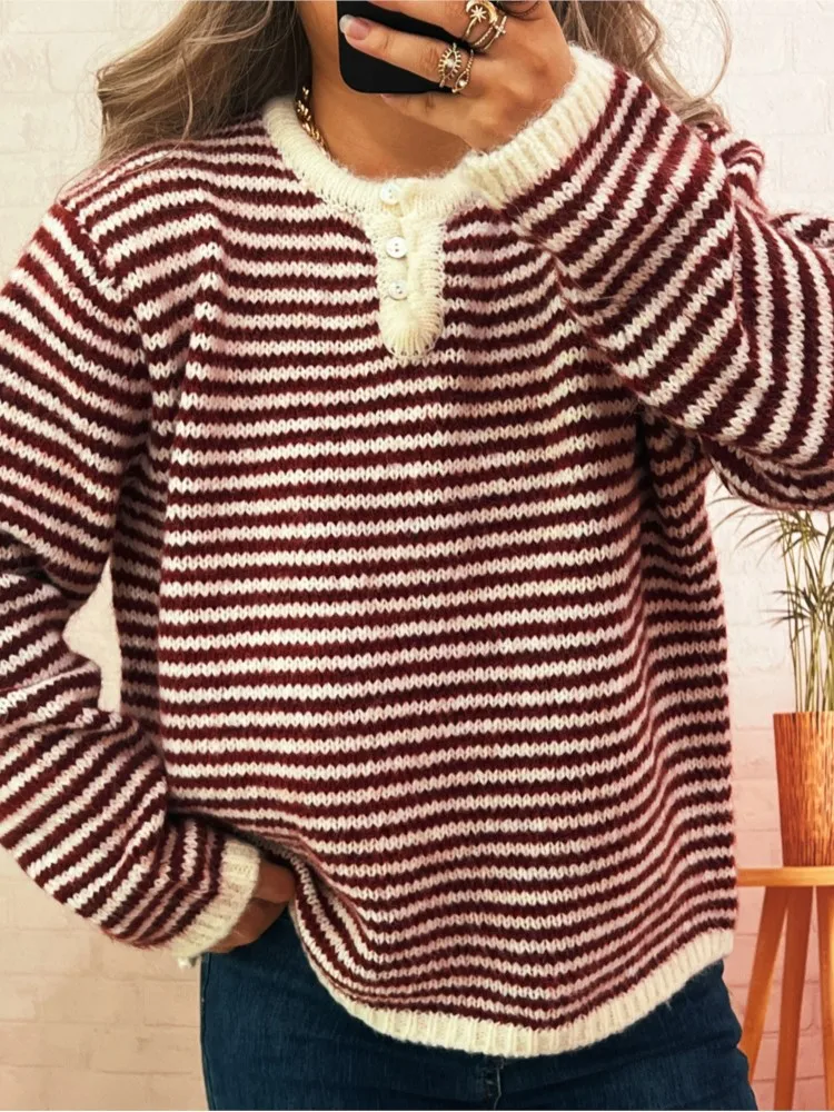 

Autumn And Winter Casual Loose Contrast Striped Lazy Style Knitwear Top Women's Round Neck Retro Elegant Long-sleeved Sweater