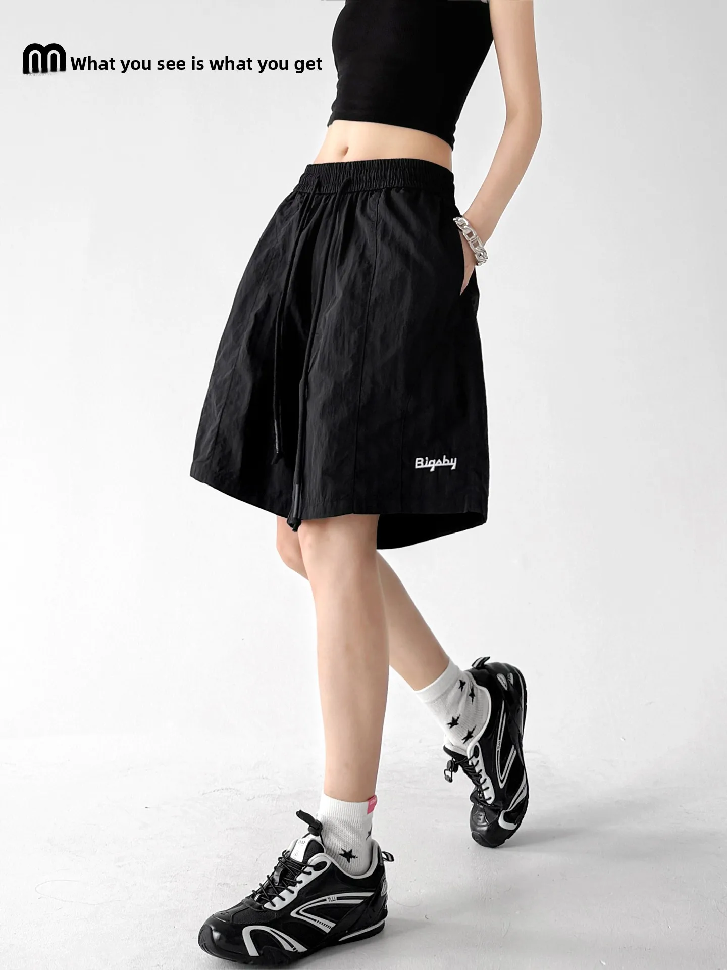 

Black Sports Shorts Women's High Waist Loose Casual Pants Summer 2026 Stylish Slimming Versatile Ladies College Style
