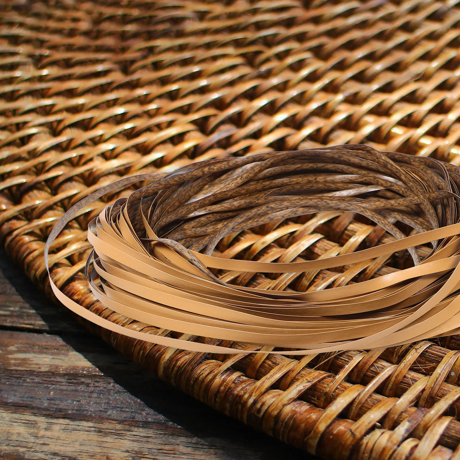 Outdoor Furniture Rattan - 人工ラタン修理キット 1ロール。屋外用家具のDIY、修復、再塗装、メンテナンスに使用できる人工ラタン素材。
