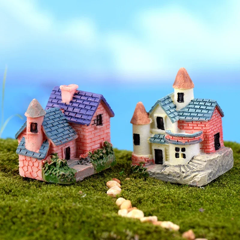 1PC European Country Villa Small House Figurines Moss Micro Landscape Flowerpot Decoration Ornaments Mini Villa Small House