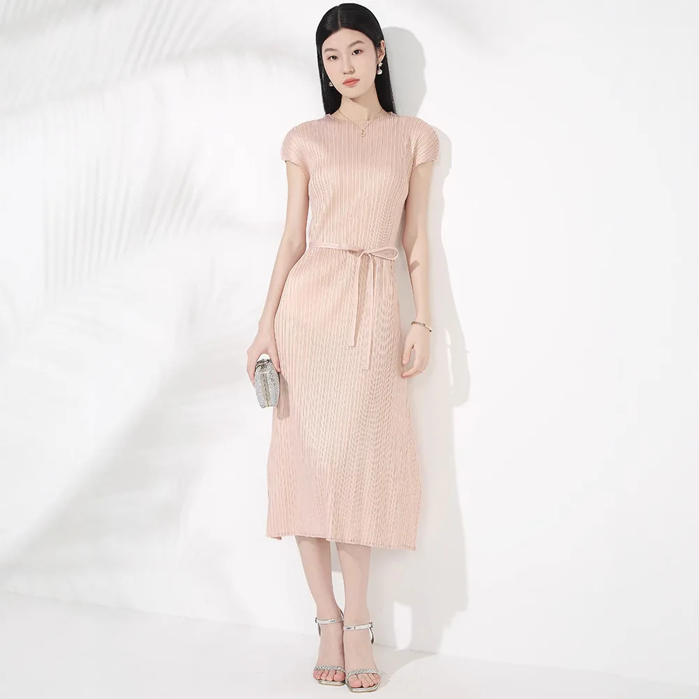 

Miyake Fashionable Pleated Dress 2025 Summer New Style Waist-hugging Irregular Round Neck Short Sleeve Lace-up Pleated Skirt