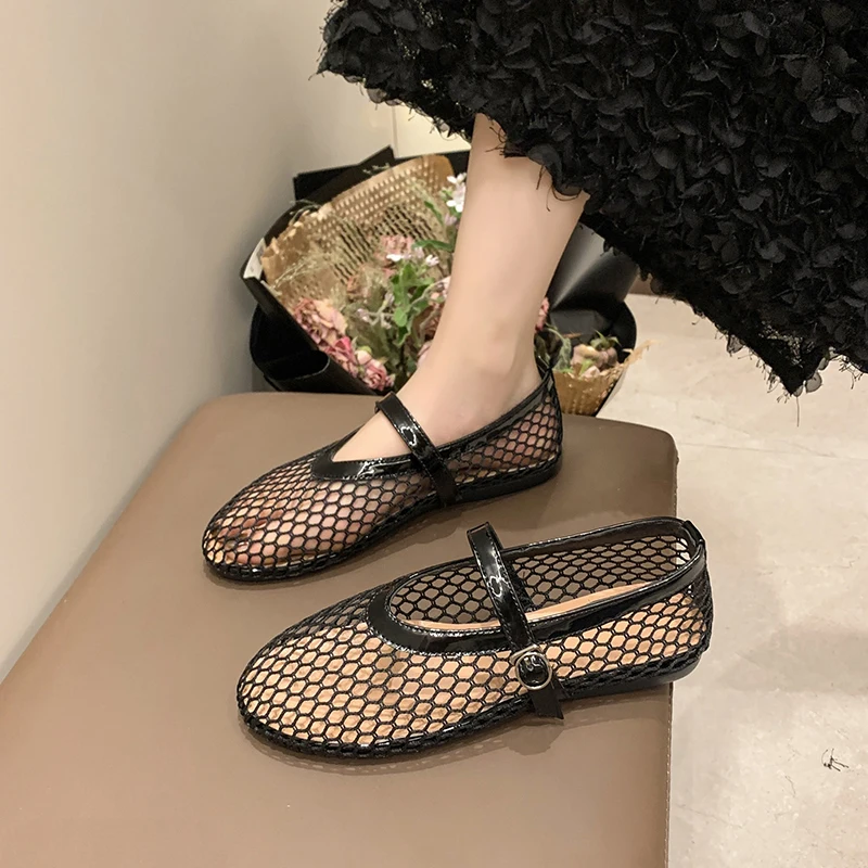 

2024 Summer Women Flat Shoes Fashion Shallow Hollow Out Ladies Comfort Soft Sole Flat Heel Breathe Female Mary Jane Shoes Sandal