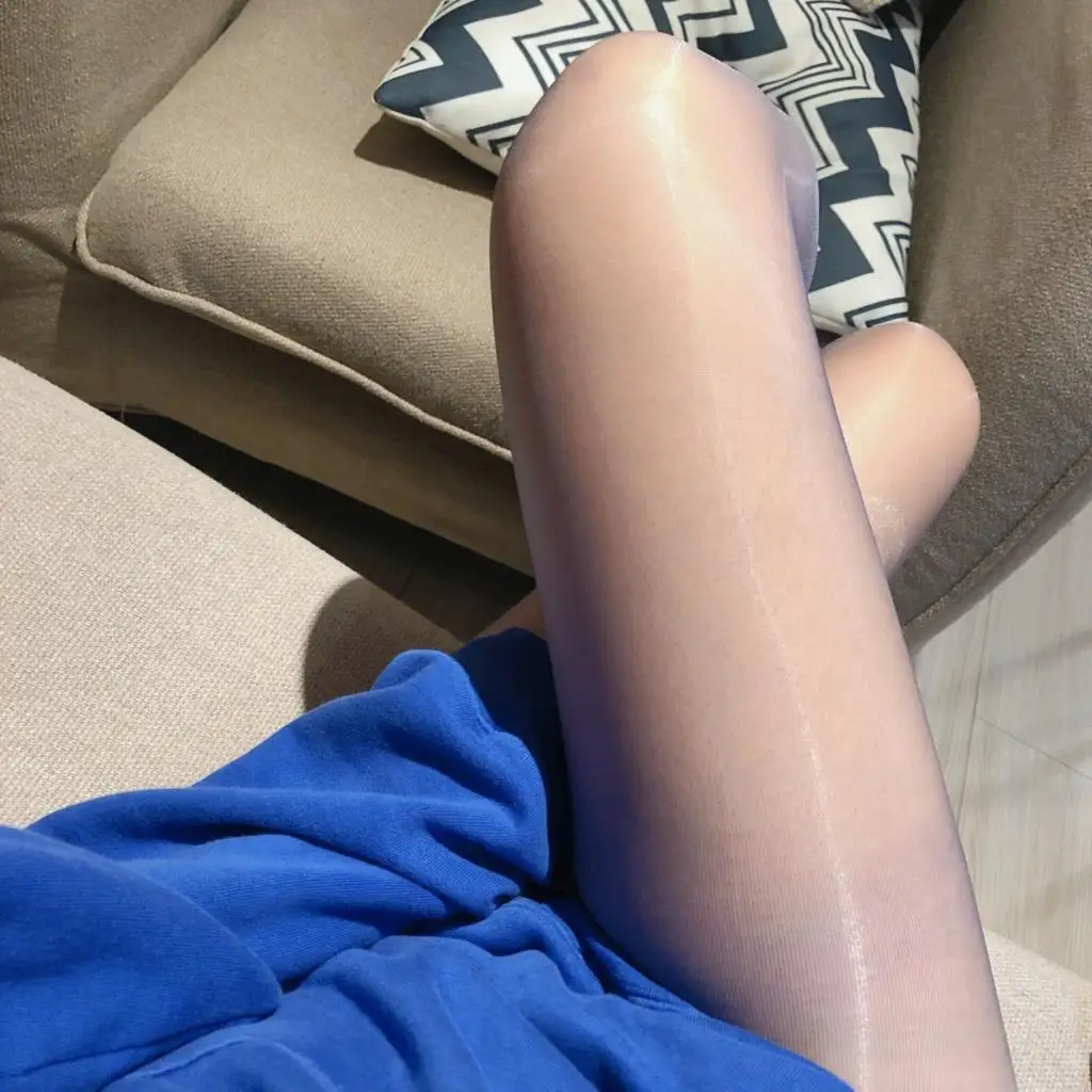 Oily silk sexy Pantyhose stockings ultra thin and shiny open crotch female red 919