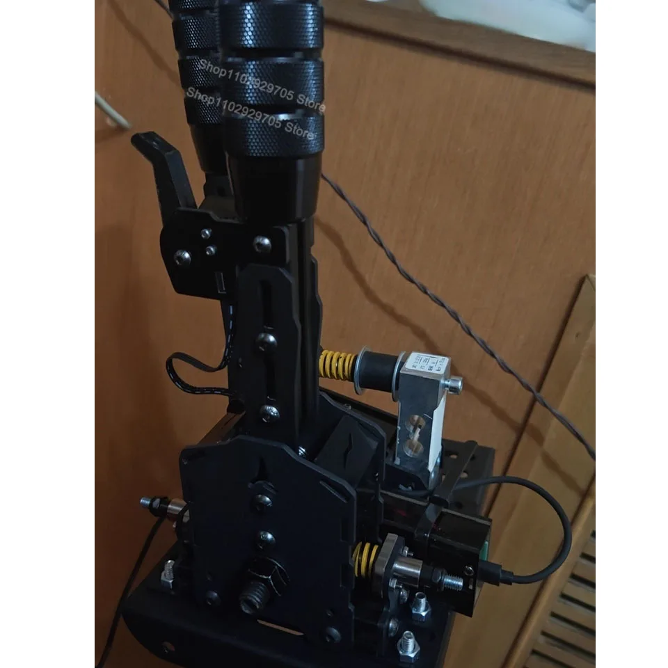 

Симуляторы гонок: USB-шифтер и ручник для рулей Thrustmaster T300RS/GT, Logitech G29/G27/G25