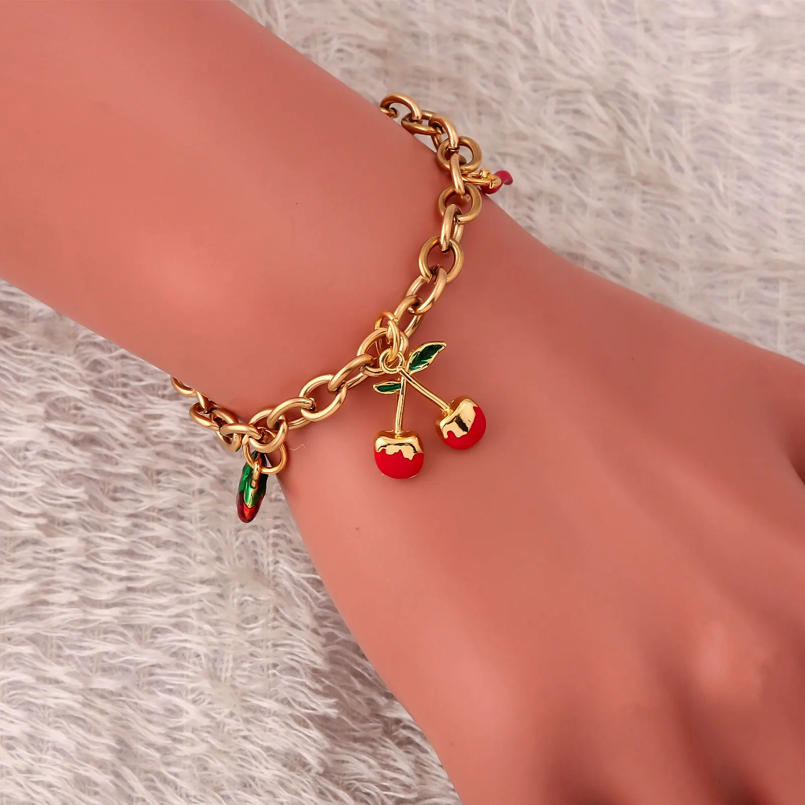 Small Cherry Red Pepper Strawberry Bracelet Fashion Creative Fruits Vegetables Bangle Women Men Cosplay Jewelry Pulseras Hombre