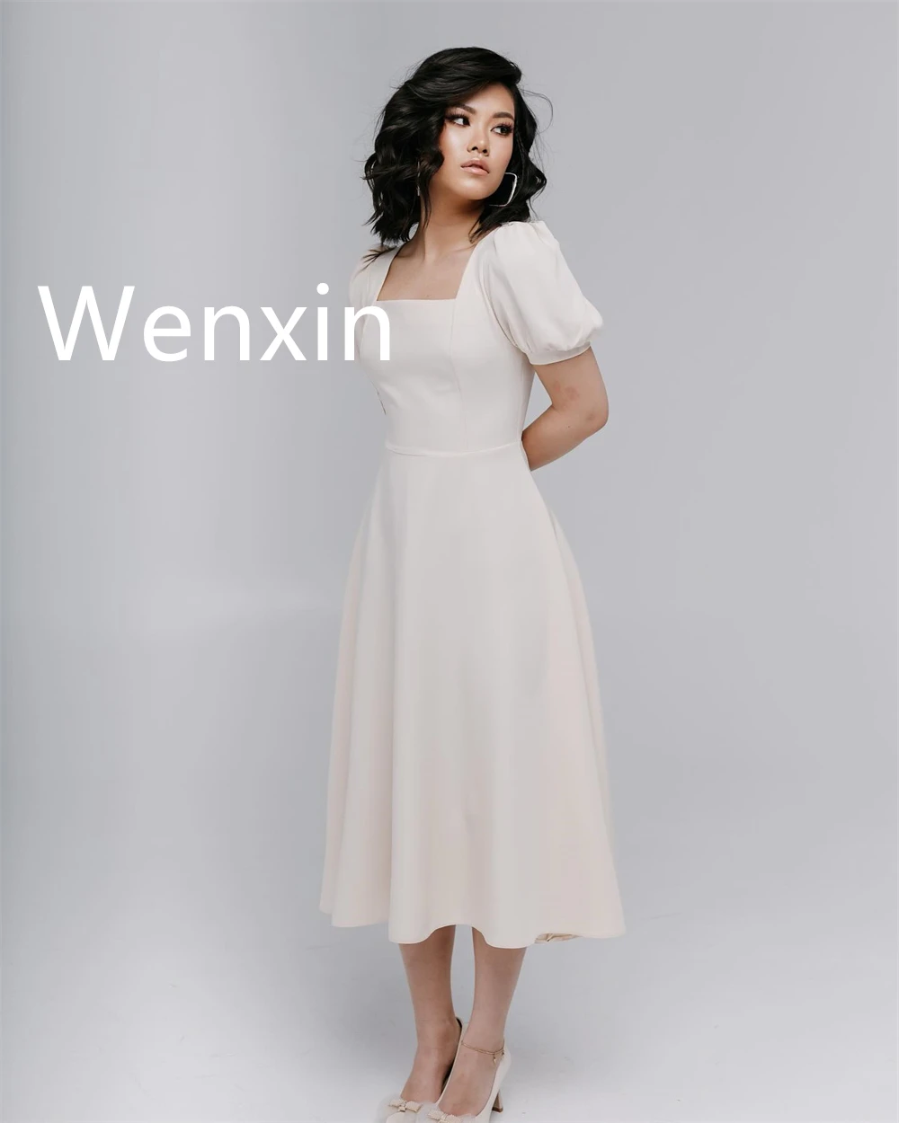 Robe de soirée en Jersey ivoire moderne personnalisée, col carré, manches bouffantes, manches courtes, fermeture éclair au dos, robes de célébrité