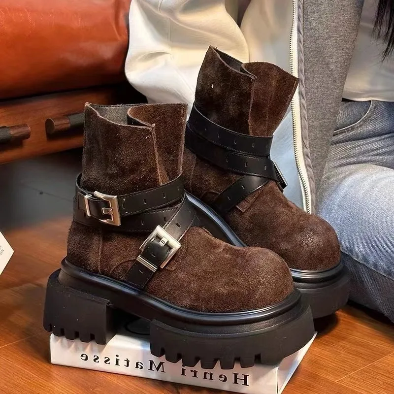 

Women’s Platform Suede Ankle Boots Fashion Retro Punk Boots Designer Belt Buckle Temperamen Women's Short Boots Botas Para Mujer