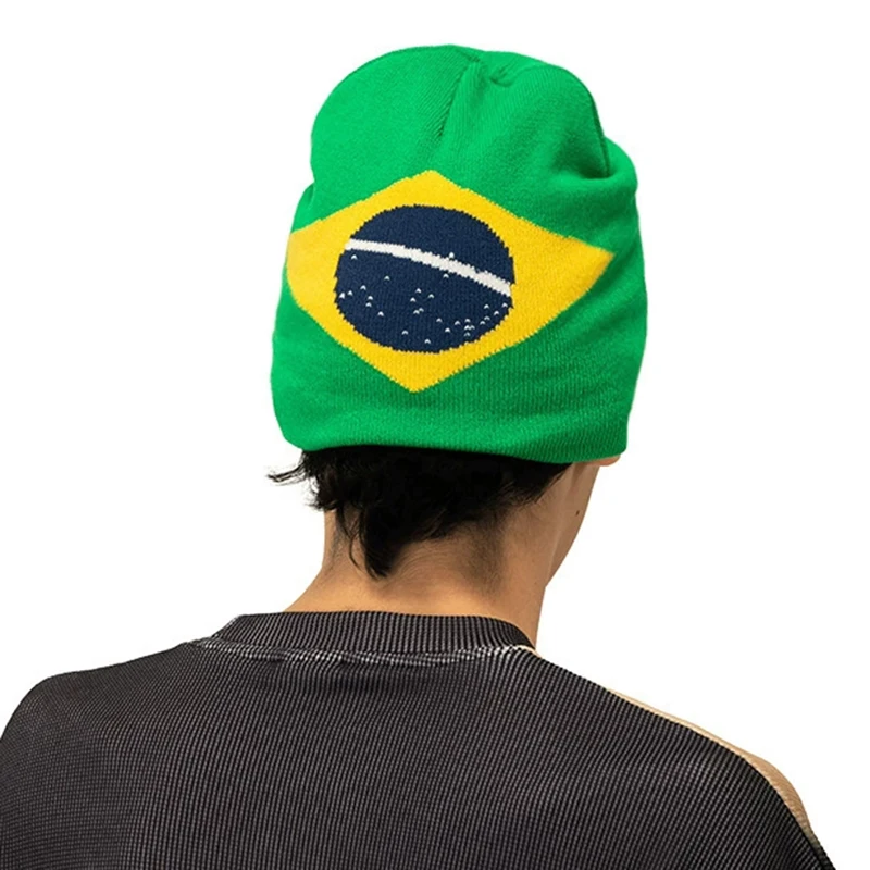 Cappelli lavorati a maglia alla moda per i fan brasiliani Cappelli da club della Coppa del Mondo autunno inverno Cosplay Berretto invernale caldo lavorato a maglia unisex