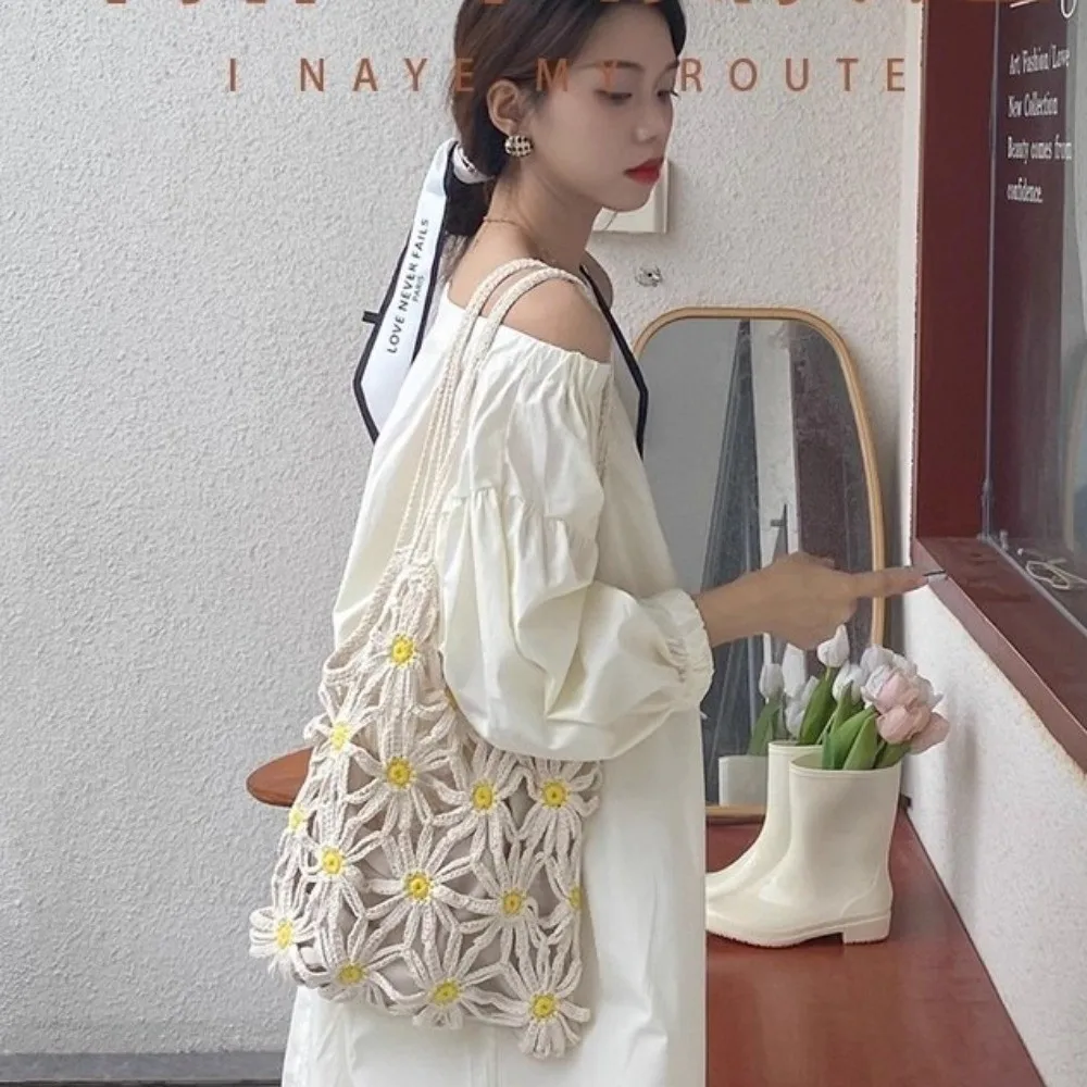 Casual Style Cotton Yarn Shoulder Bag Handmade Daisy Pattern Hollow Bag Hollow Design Single Strap Daisy Bag Versatile Use