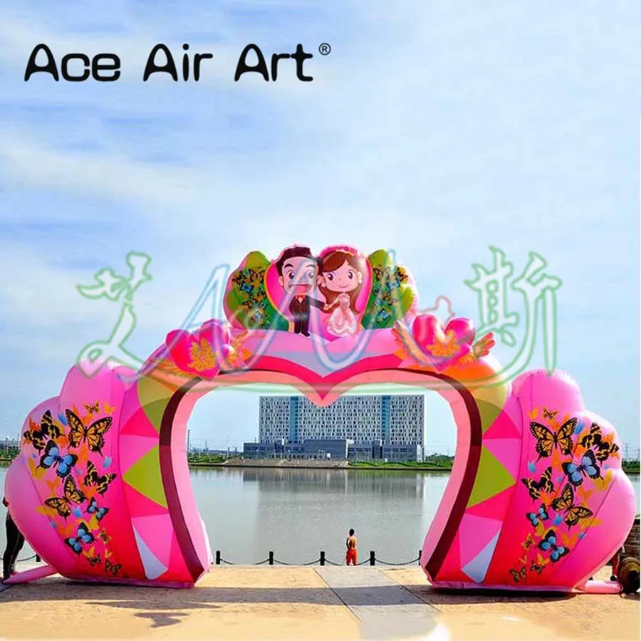 Custom Heart Shape Inflatable Wedding Arch With Butterflies/Bride And Groom For Wedding