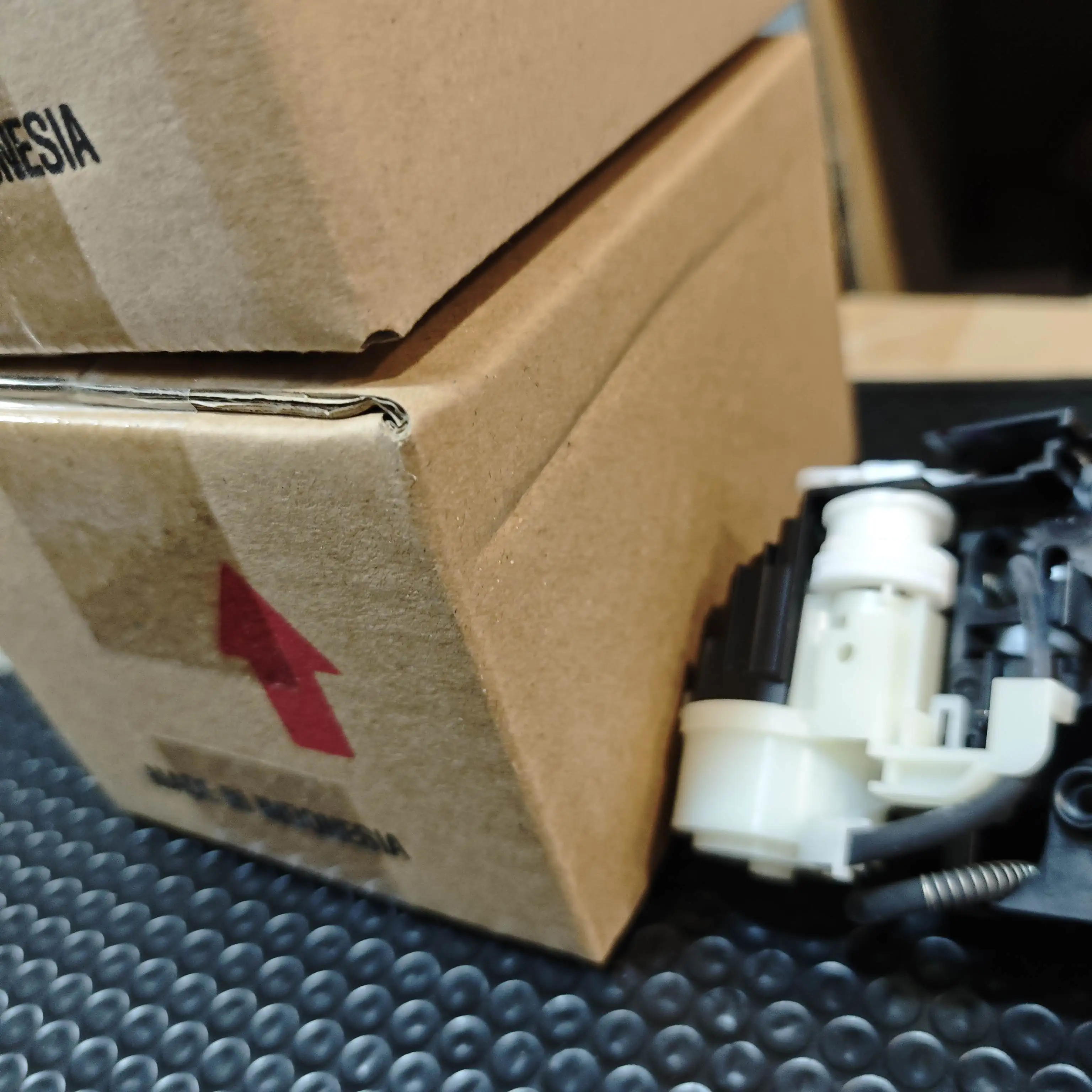 

1880515, оригинальный новый чернильный насос для Epson L18058 L8058 L8168 L8188 L18050 L8050 L8180 L8160, чернильная система в сборе