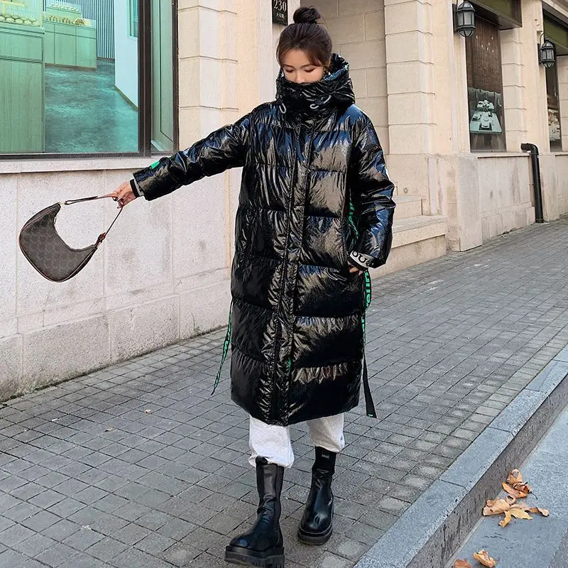 

2026 Winter Women's Down Jacket Loose Commuter Hooded Windproof Waterproof Down Jacket