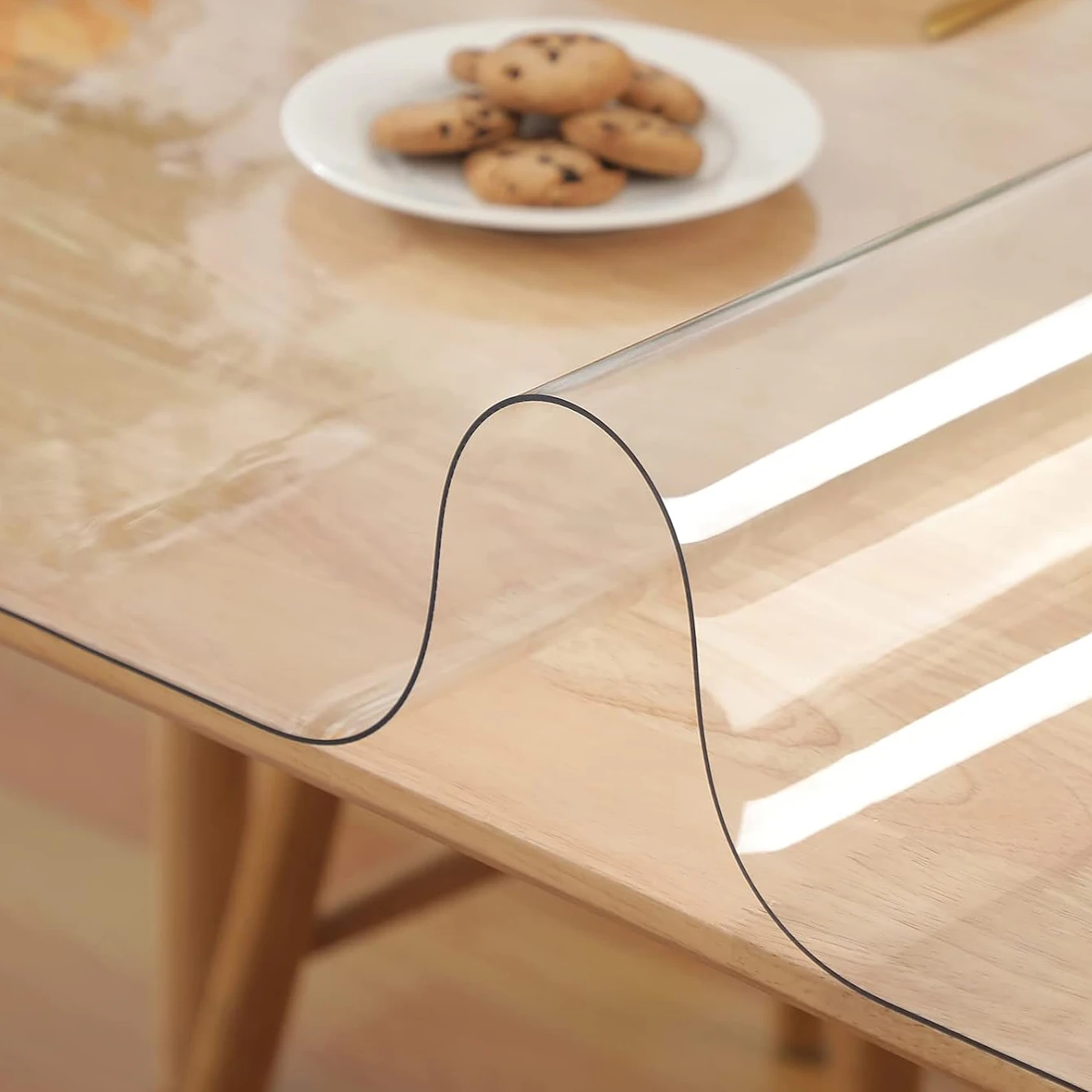 Multiple Sizes Transparent Desktop Pad PVC Crystal Protection Dining Pad Clear Desk Mat for Office And Home