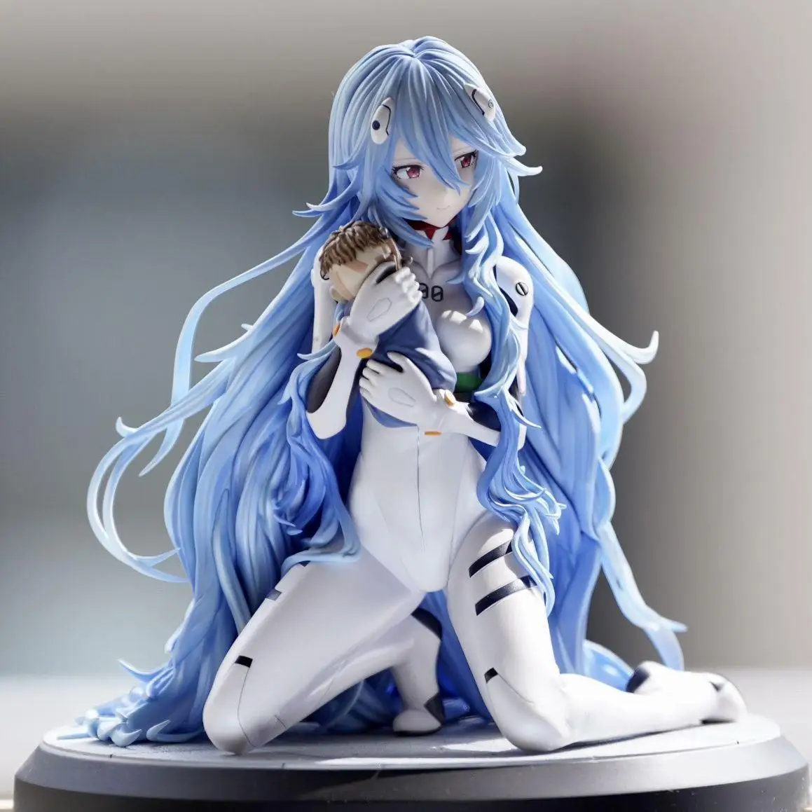 Neon Genesis Evangelion Figur: Kniende Langhaarige Rei Ayanami, Anime-Modellstatue & Schreibtisch-Dekoration – Detail 3