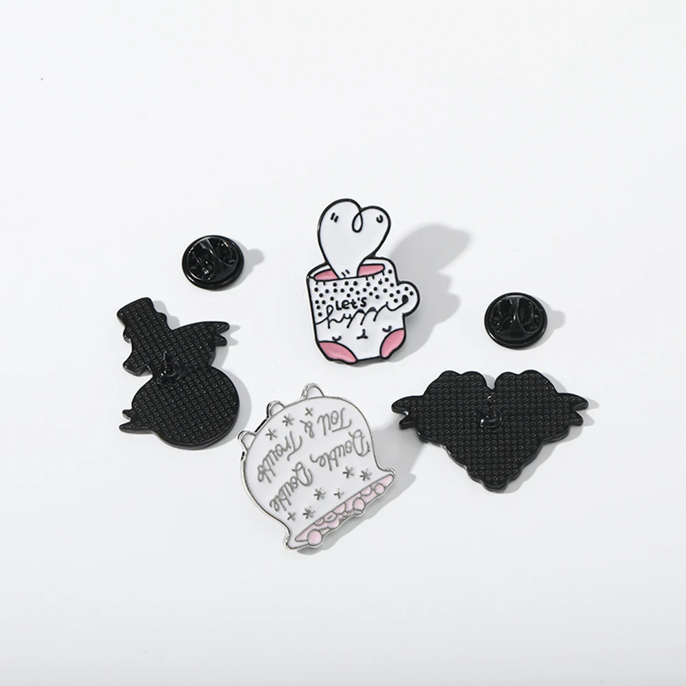 مضحك الغزل السكويش القلب المينا دبابيس دموع الرجال الكنز السلطانية شارة دموع الرجال تصميم قارورة على شكل دبابيس #5