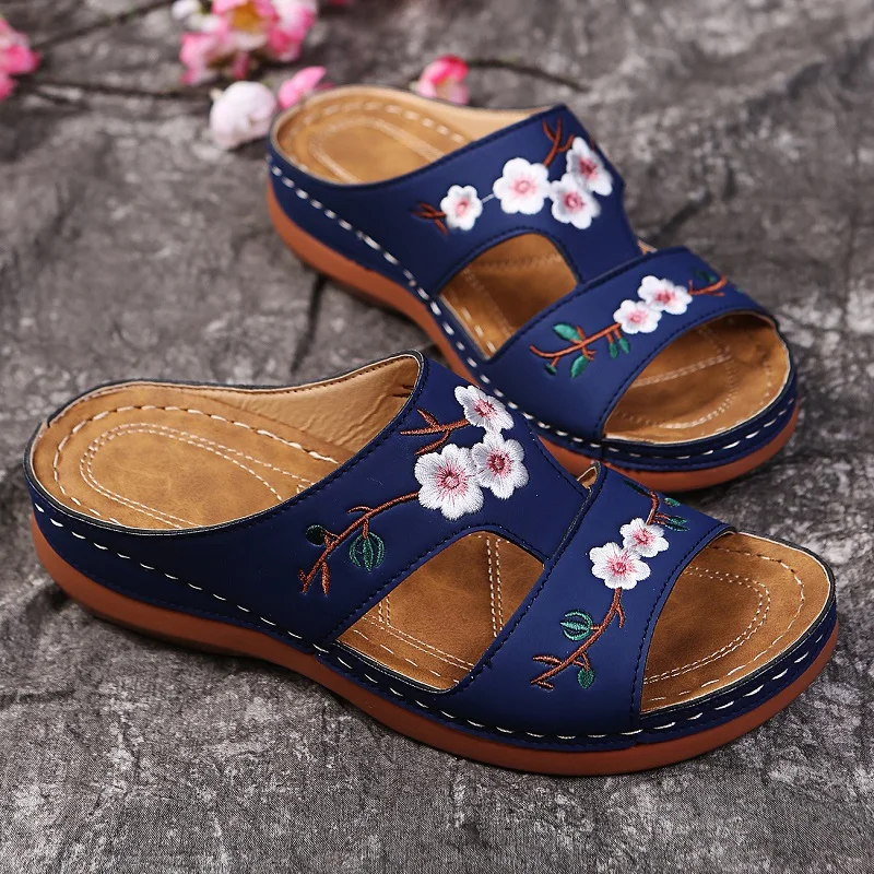 Women Slippers Embroider Flowers Leather Woman Sandals 2024 Outdoor Light Casual Wedges Slippers Slip on Summer Shoes for Women