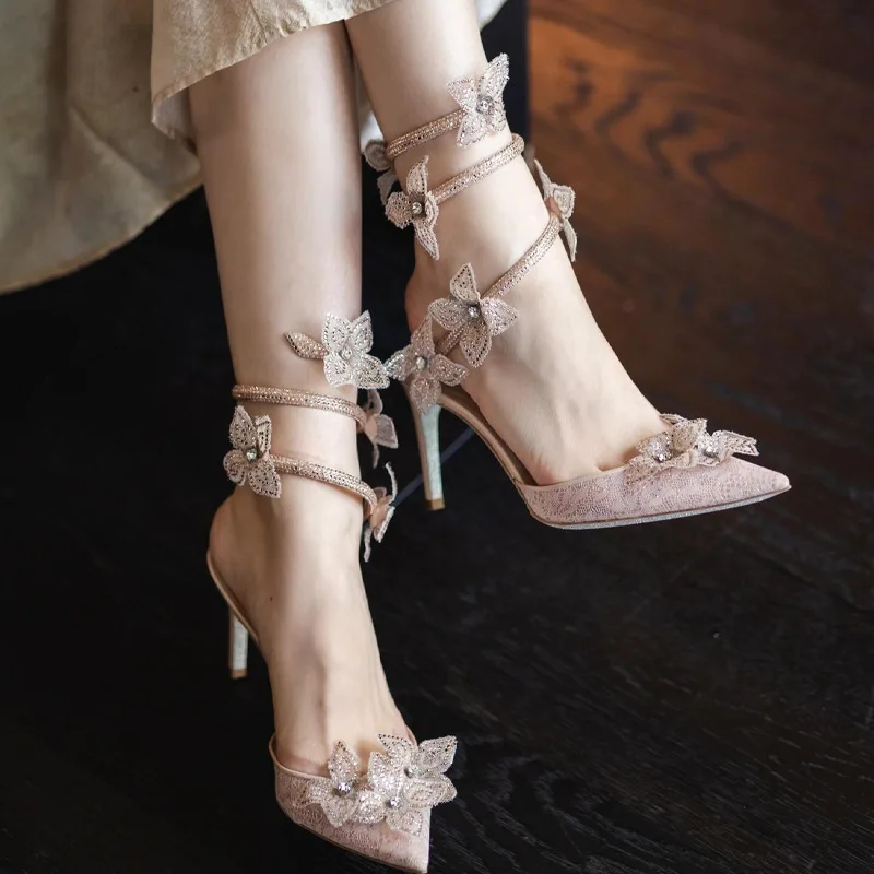 

Женские однотонные босоножки на высоком каблуке с инкрустацией в виде бабочек, элегантные, модные, для вечеринок, вечерних выходов и подиумов