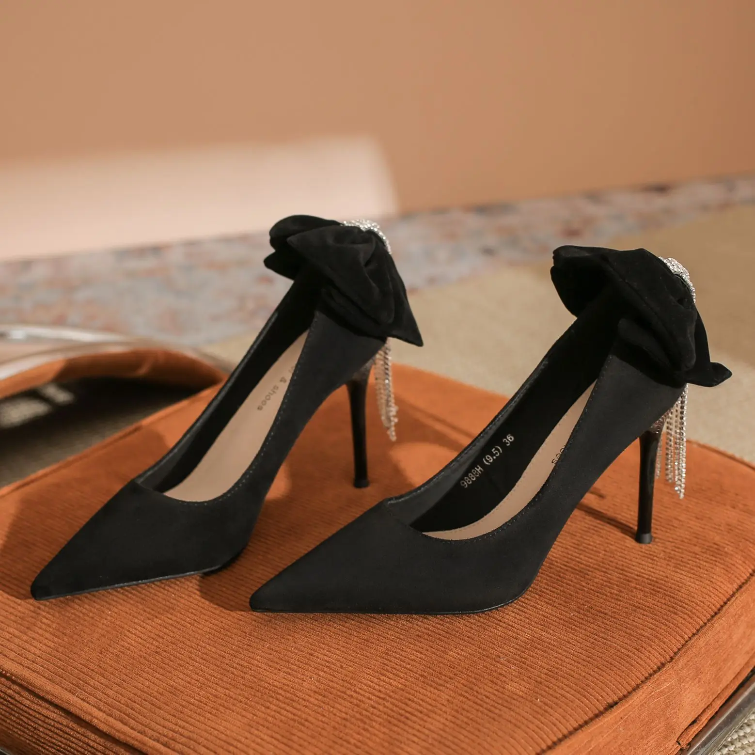 

Женские туфли на тонком каблуке из замши с бантом и стразами, в ретро-стиле, с открытым носком, на высоком каблуке, элегантные, на каждый день