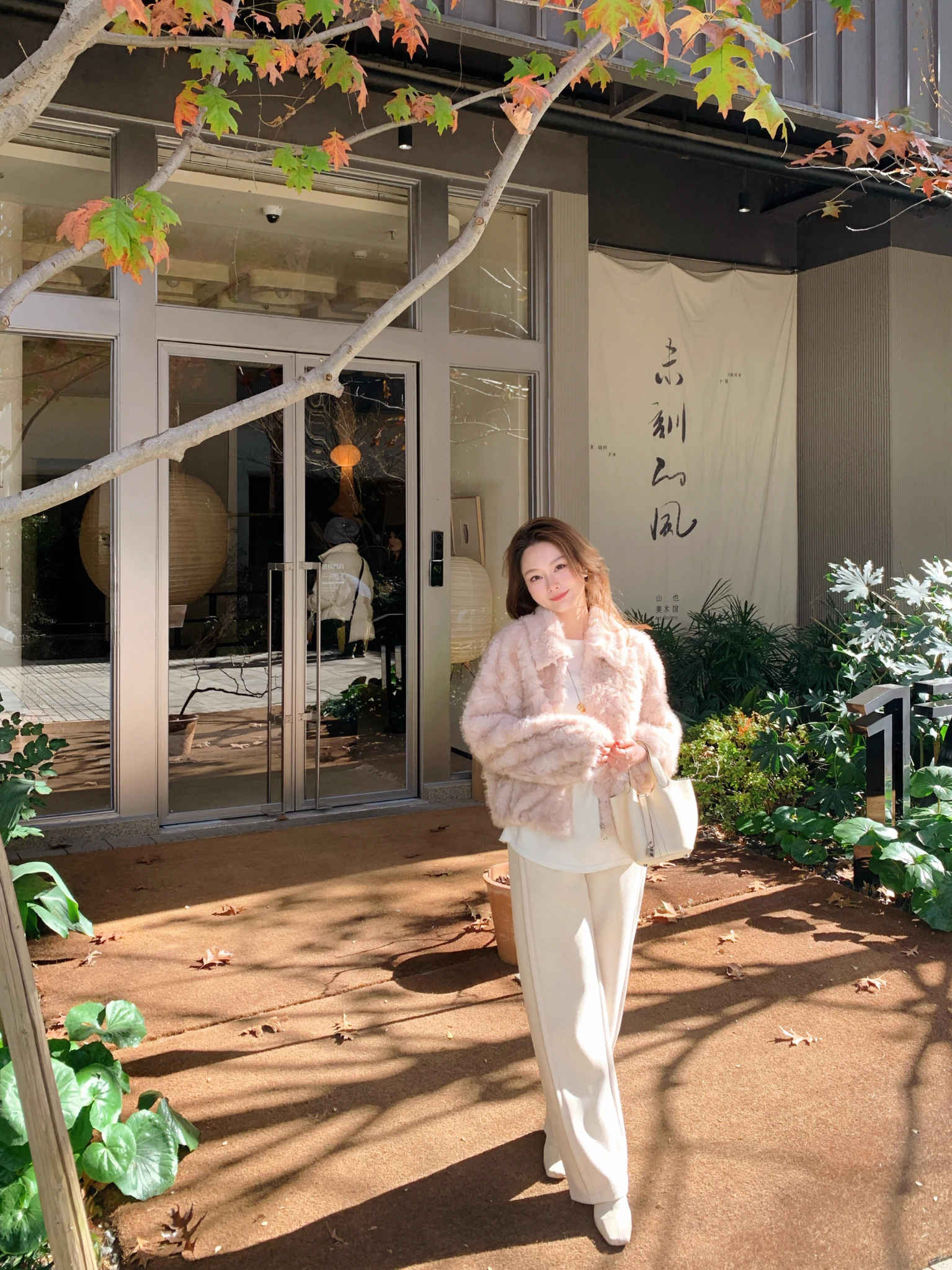 

Утепленные шерстяные повседневные брюки ForeverKid для женщин: зимние, универсальные, прямые, с эффектом стройности, цвет молочный.