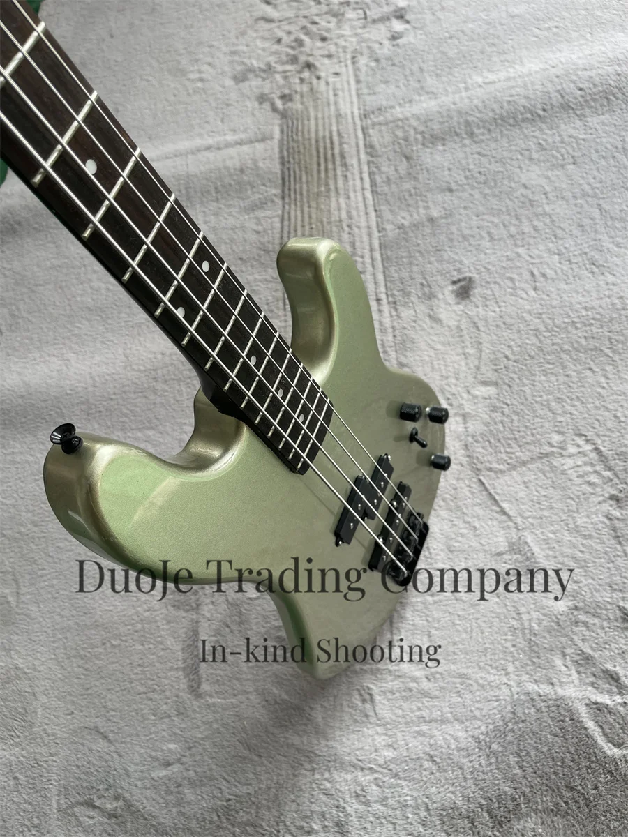 4 strings champagne gold bass guitar, fixed bridge, solid wood body, rosewood fretboard, SSS pickups, factory custom-made