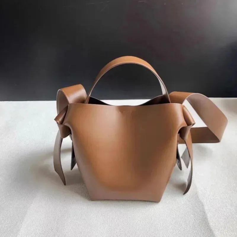 

Fashion Bow-decorated Tote Bag Genuine Leather Shoulder Crossbody Bag Commuter Portable Bucket Bag women's Handbag shoulder Bag