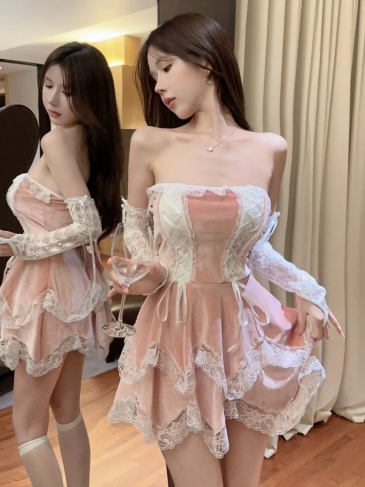 الفرنسية غير المتكافئة الدانتيل المرقعة تصميم الوردي حمالة فستان قصير ألف خط مثير لوليتا Hotsweet المتدرج كشكش فستان قصير قفازات