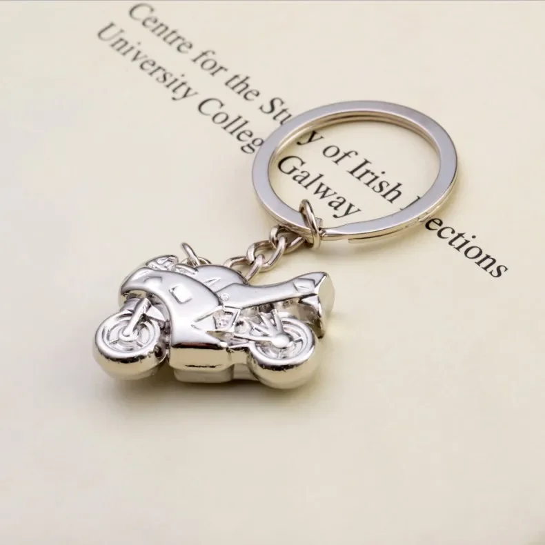 Trendy Hip-hop Simulation Three-dimensional Motorcycle Keychain High-end Current Cool Street Jewelry Pendant Fashionable Elegant