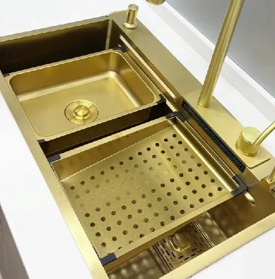 

New Design 30 32 Inch 7545 8045 Gold Honeycomb Waterfall Sink Golden Stainless Steel 304 Faucet Handmade Kitchen Sinks