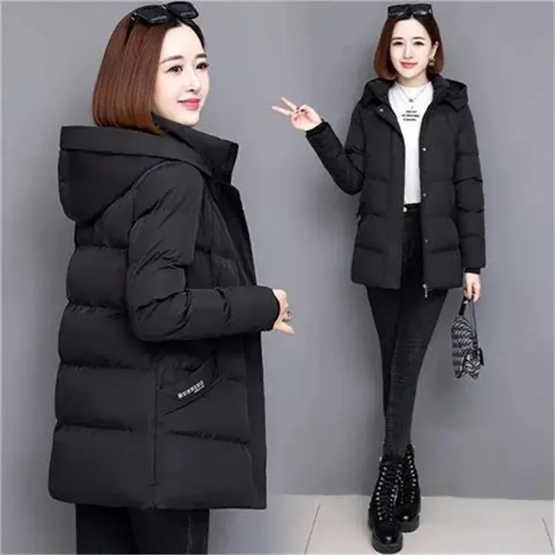 Women Down Parkas 2023 Winter New Cotton Padded Jacket Thick Warm Overcoat Large Size Middle-aged Female Hooded Puffer Coat 4XL