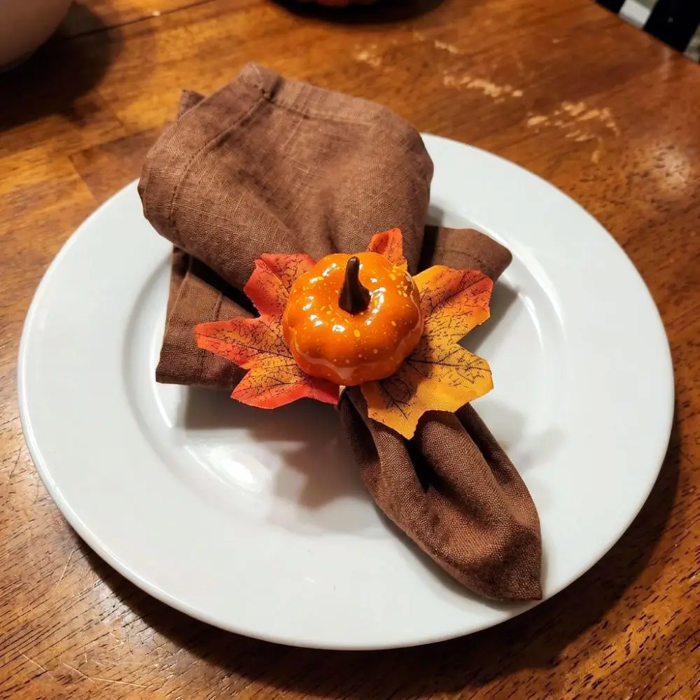 Autumn Pumpkin Napkin Rings Thanksgiving Table Decoration Realistic Maple Leaf Ornament Serviette Holder For Party